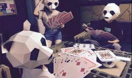 抖音戴头套的娱乐爆料者,娱乐爆料背后的故事