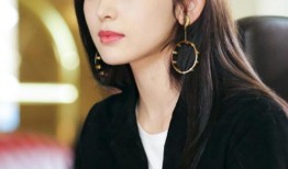 娱乐圈大v爆料杨紫,娱乐圈大V独家爆料，甜蜜恋情引网友热议