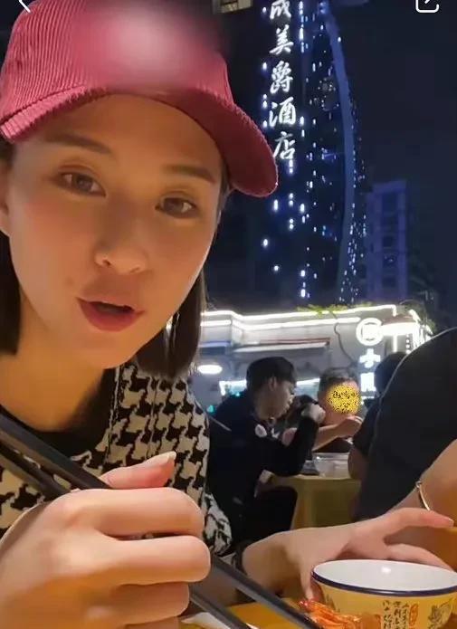 娱乐圈吃瓜小料视频,吃瓜小料视频背后的真相大起底